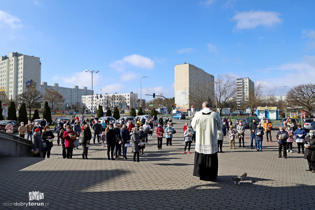 Święcenia pokarmów w toruńskich parafiach