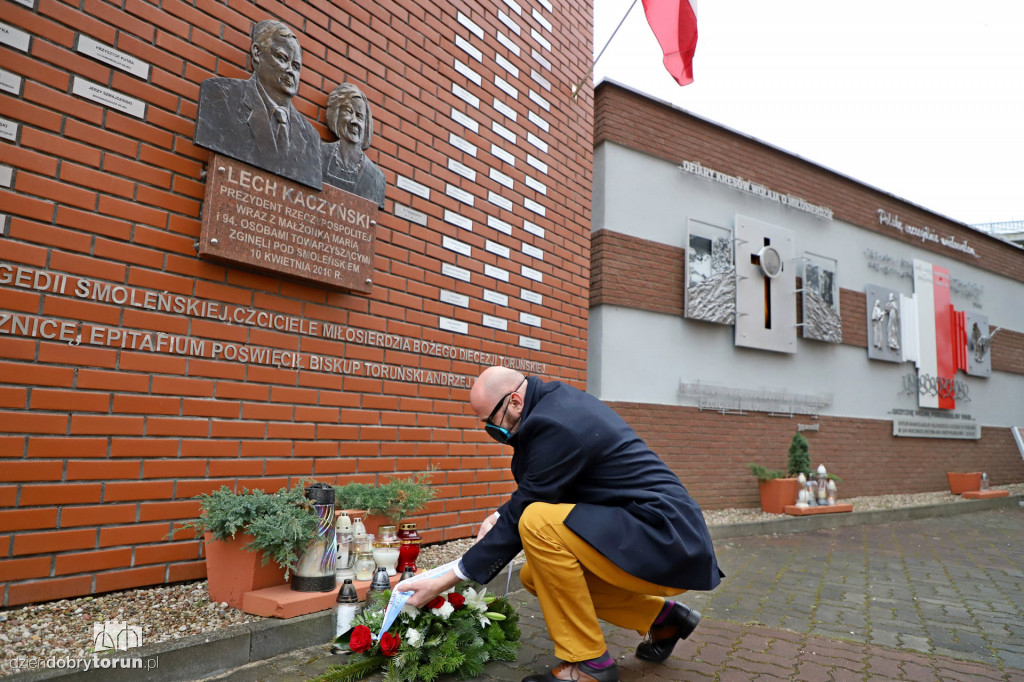 Obchody 11. rocznicy smoleńskiej