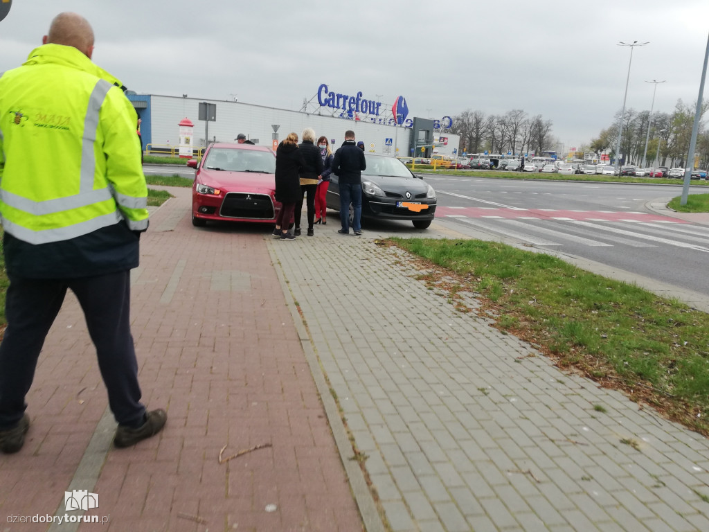 Toruń: kolizja przy Olimpijskiej
