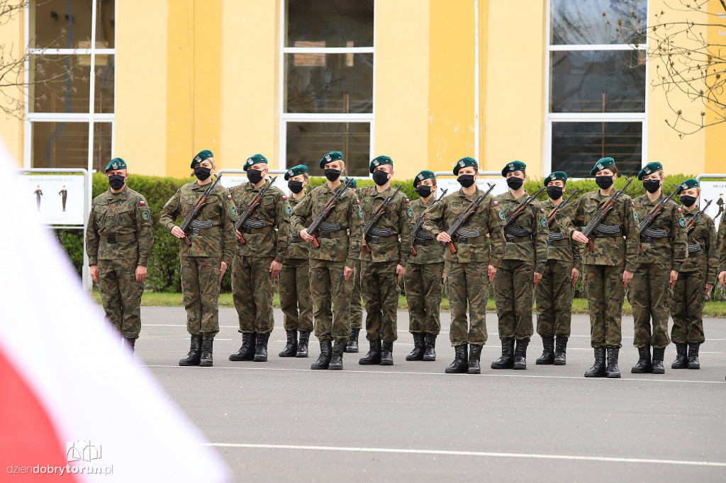 Uroczysta przysięga wojskowa służby przygotowawczej