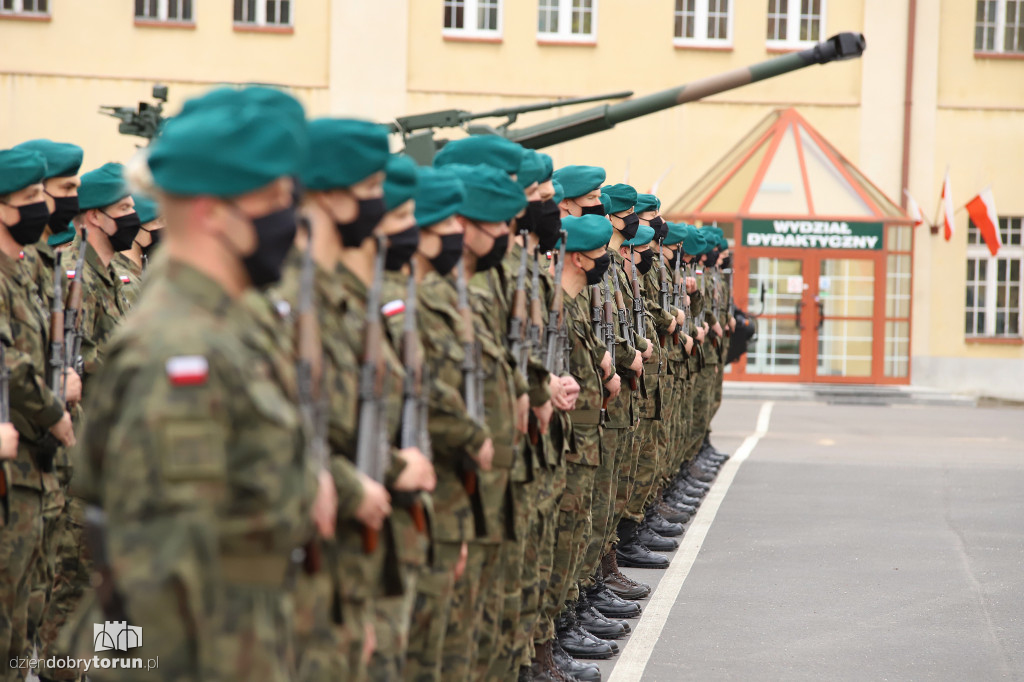 Uroczysta przysięga wojskowa służby przygotowawczej