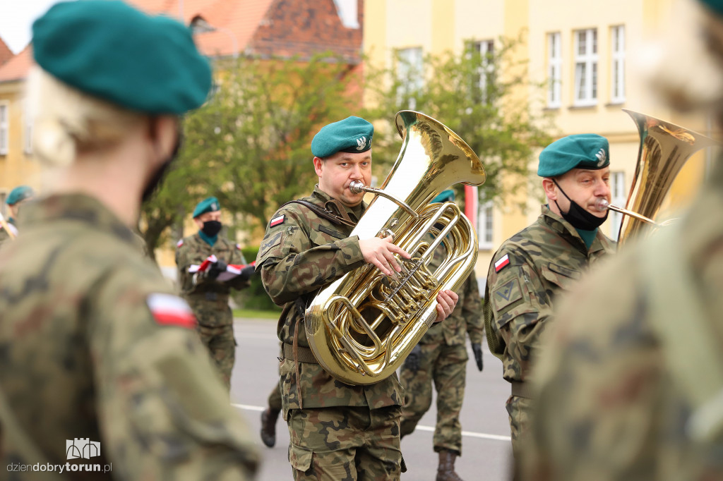 Uroczysta przysięga wojskowa służby przygotowawczej