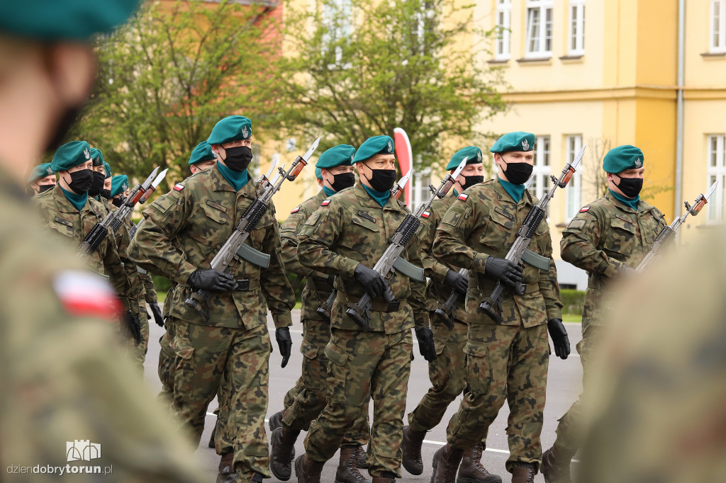 Uroczysta przysięga wojskowa służby przygotowawczej