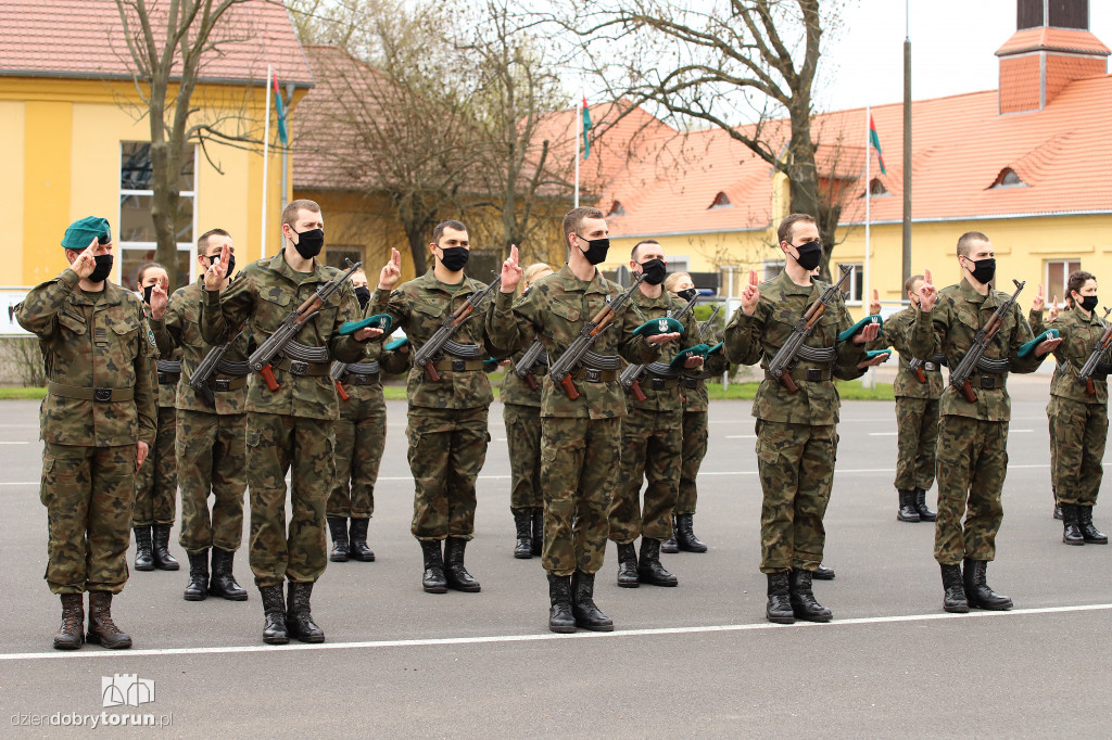 Uroczysta przysięga wojskowa służby przygotowawczej
