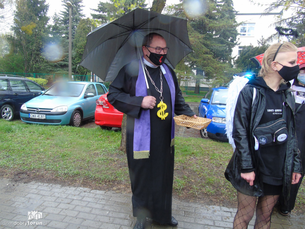 Toruń: Chryja pod Radiem Maryja