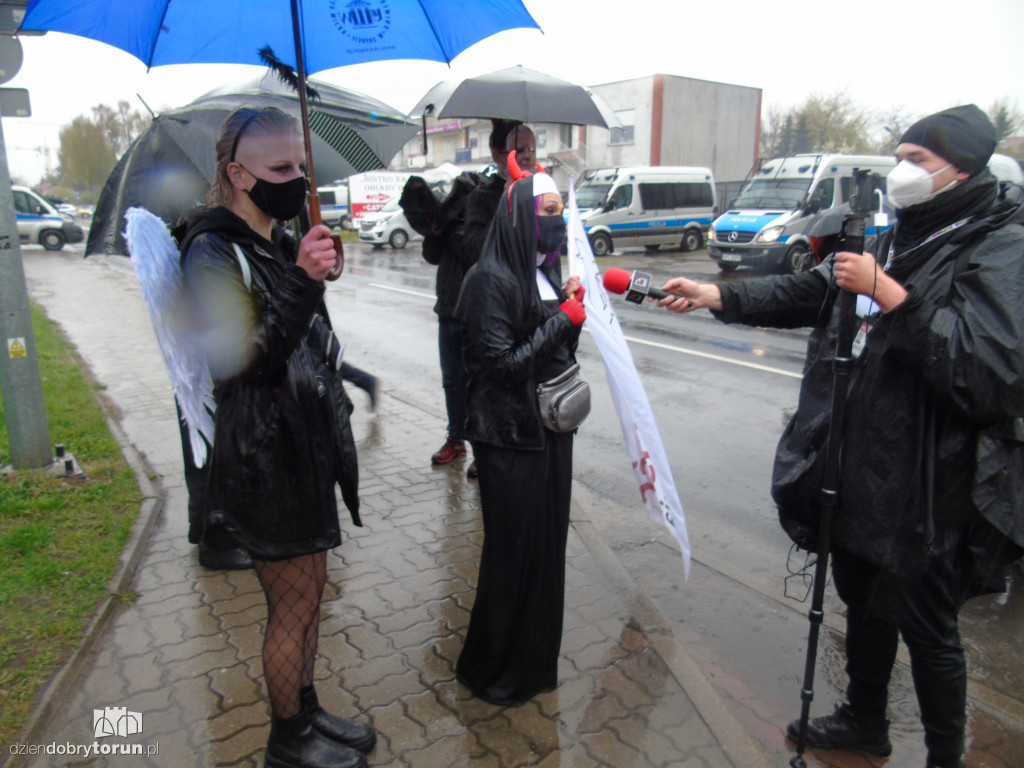 Toruń: Chryja pod Radiem Maryja