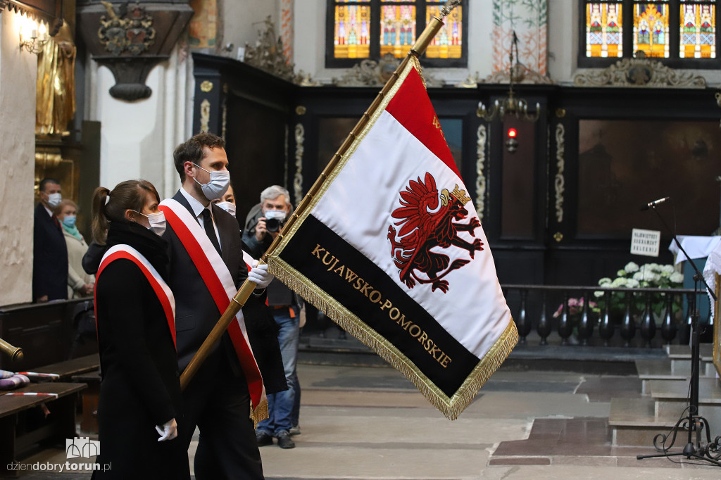 Toruń: msza św. w intencji ojczyzny