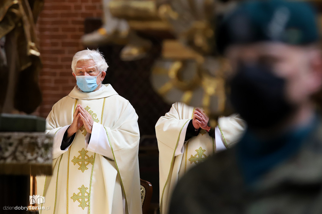 Toruń: msza św. w intencji ojczyzny