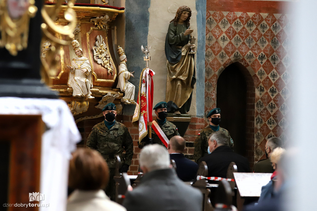 Toruń: msza św. w intencji ojczyzny