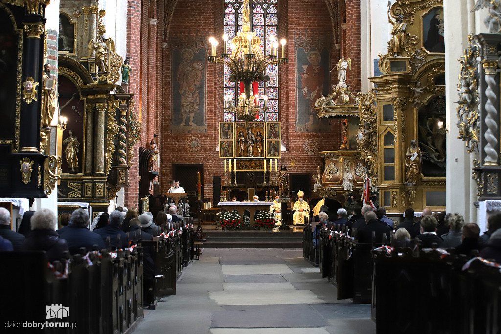 Toruń: msza św. w intencji ojczyzny