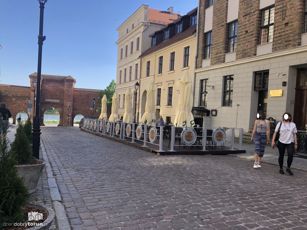 Ogródki restauracyjne na toruńskiej starówce