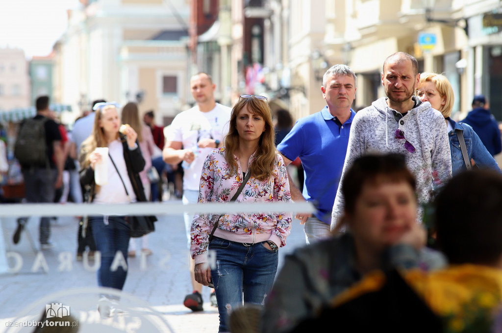 Pierwszy dzień bez maseczek