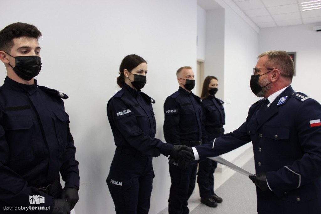 Toruń: uroczyste ślubowanie policjantów