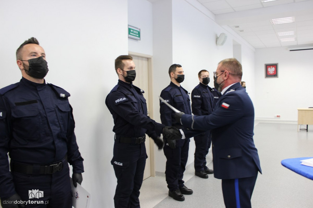 Toruń: uroczyste ślubowanie policjantów