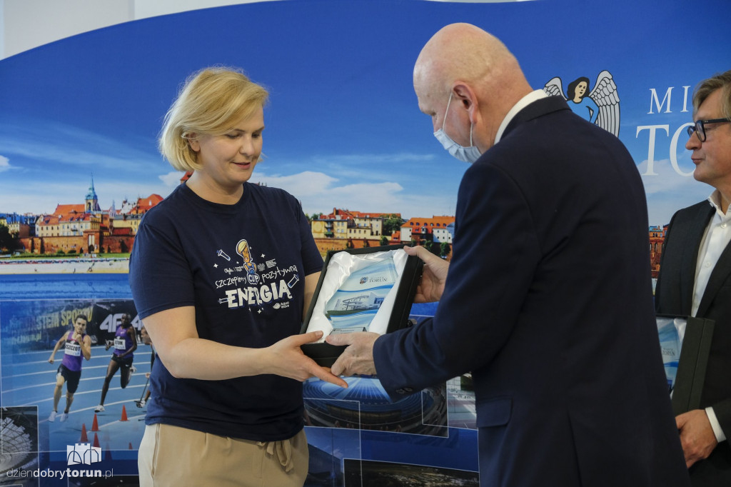 Toruń: zawody pływackie Otylia Swim Cup