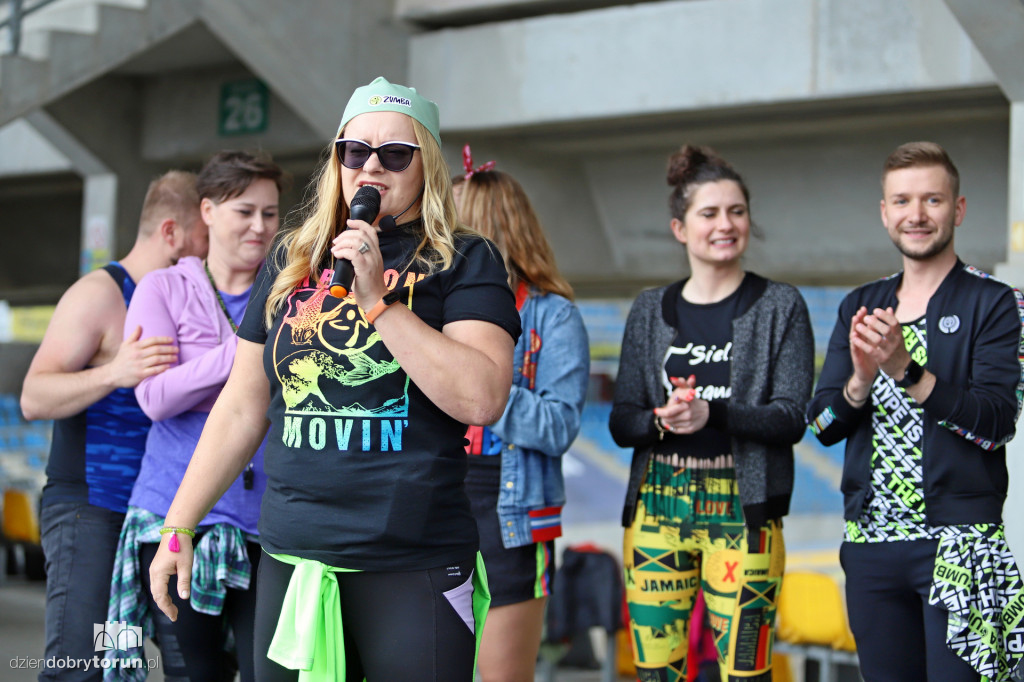 Charytatywny maraton zumby dla śpiochów