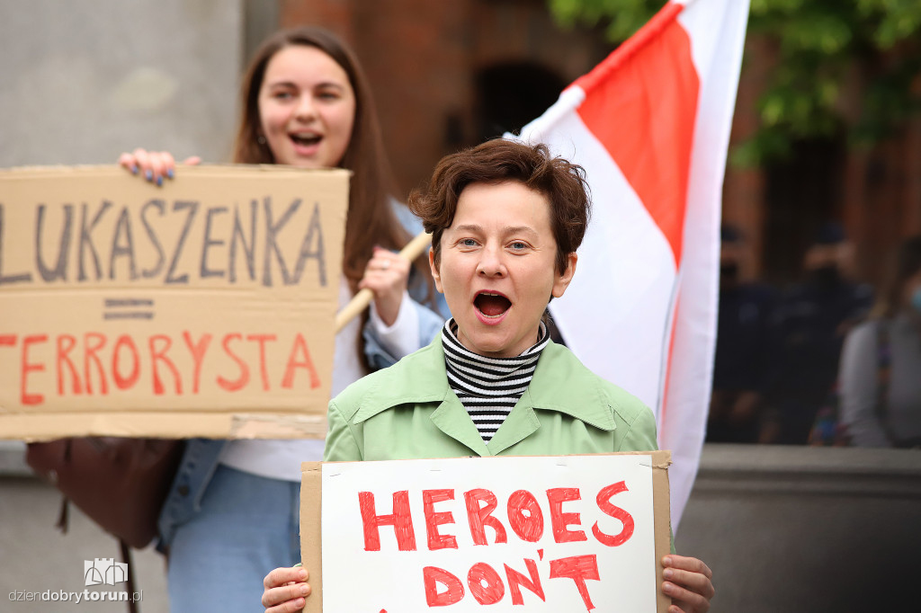 Toruń: minuta krzyku dla Białorusi
