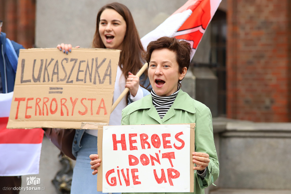 Toruń: minuta krzyku dla Białorusi
