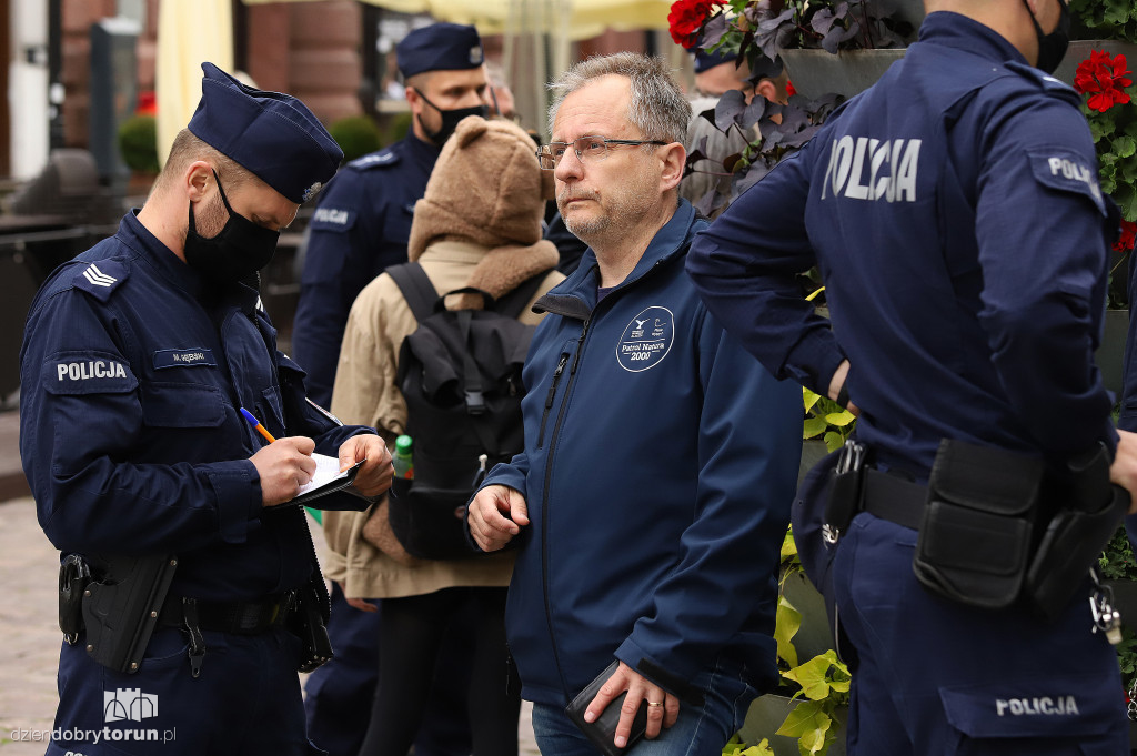Toruń: minuta krzyku dla Białorusi