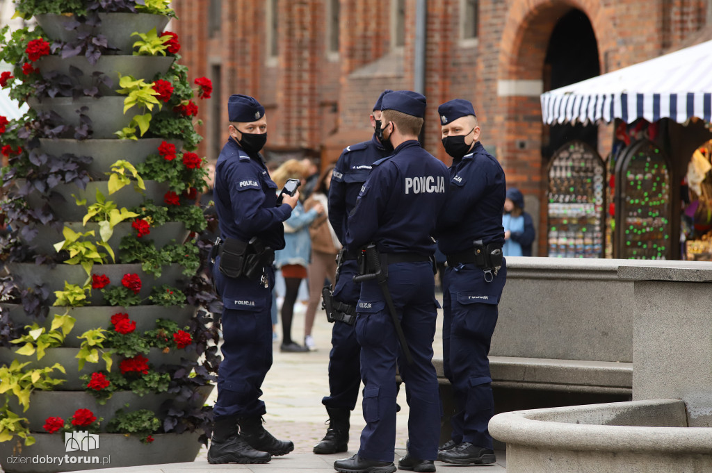 Toruń: minuta krzyku dla Białorusi