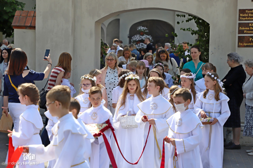 Toruń: procesja Bożego Ciała u franciszkanów