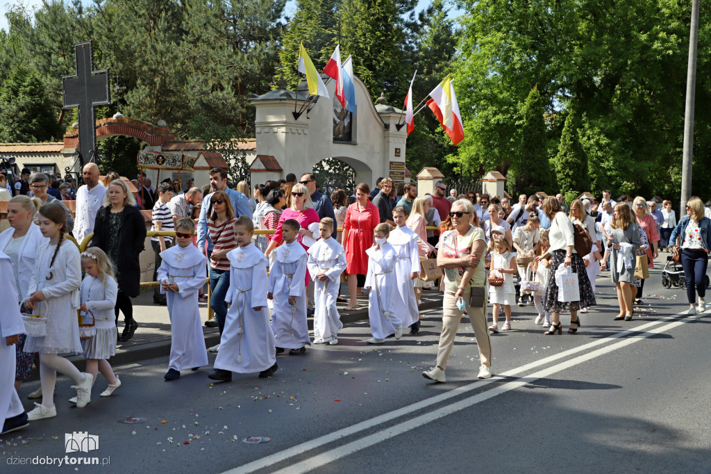 Toruń: procesja Bożego Ciała u franciszkanów