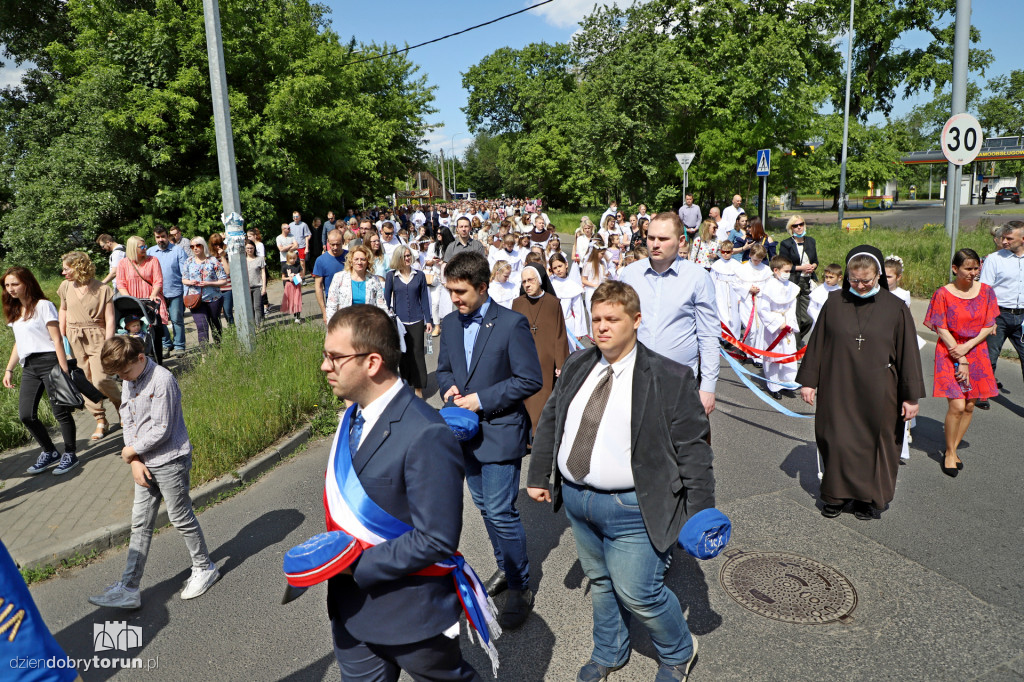 Toruń: procesja Bożego Ciała u franciszkanów