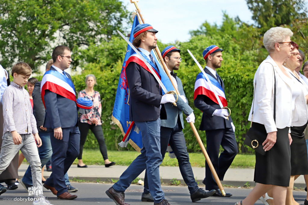 Toruń: procesja Bożego Ciała u franciszkanów