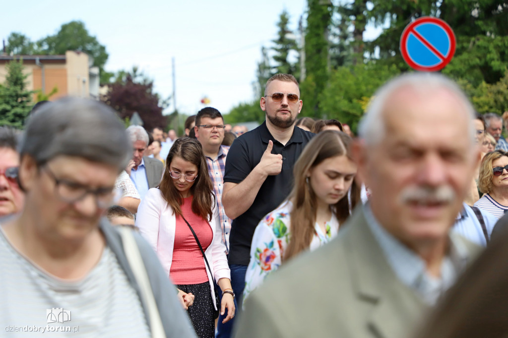 Toruń: procesja Bożego Ciała u franciszkanów