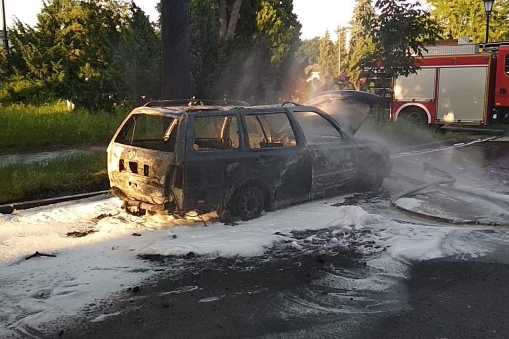Toruń: pożar auta przy ul. Bydgoskiej