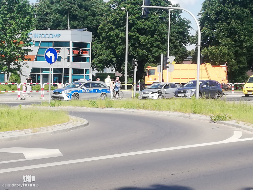 Toruń: kolizja przy  Szosie Chełmińskiej
