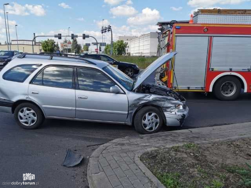 Toruń: zderzenie dwóch pojazdów