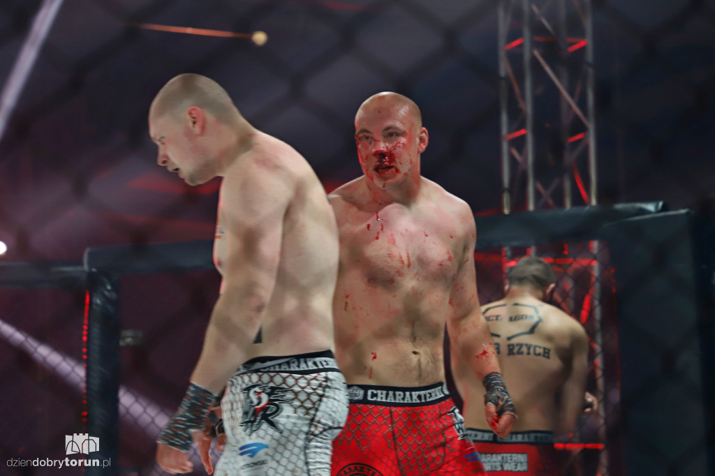 The War - walki na gołe pięści