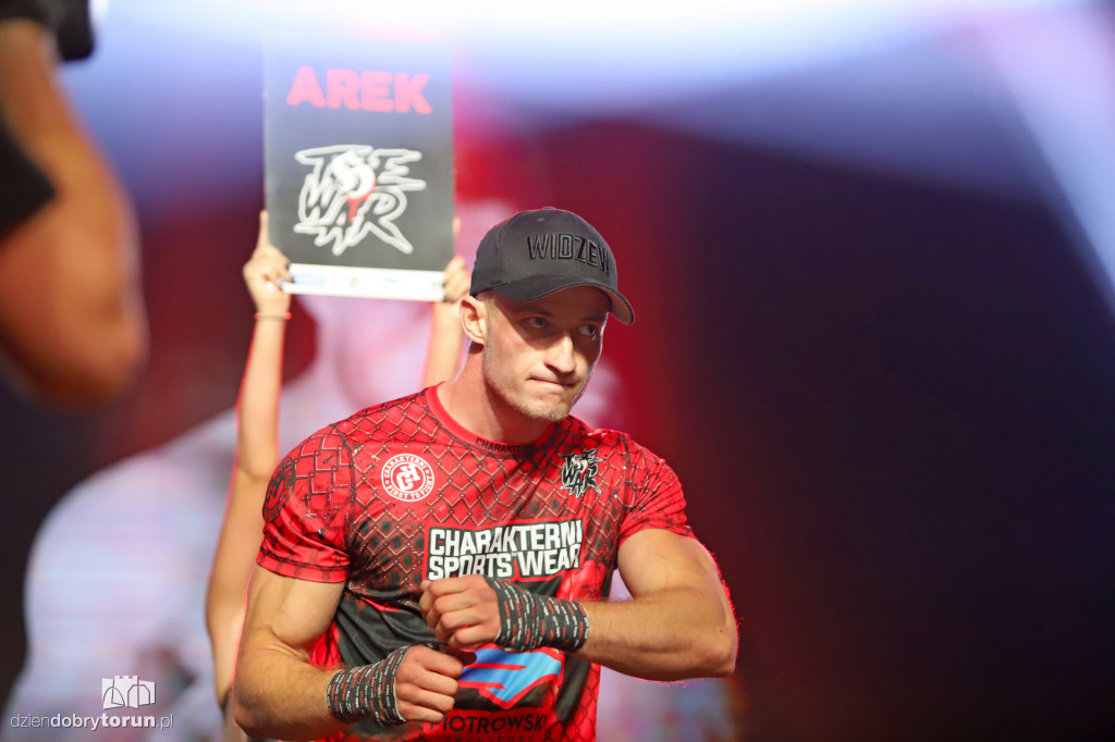 The War - walki na gołe pięści
