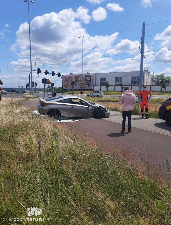 Toruń: groźne zderzenie na pl. Daszyńskiego