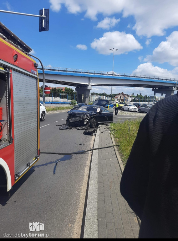 Toruń: groźne zderzenie na pl. Daszyńskiego