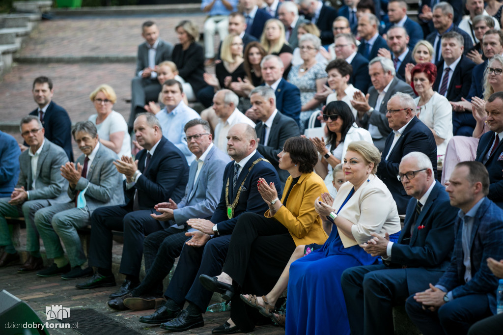 Toruń: nagrody marszałka wręczone