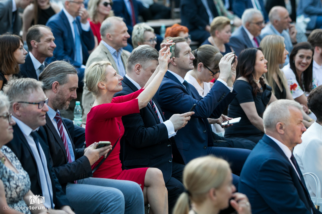 Toruń: nagrody marszałka wręczone
