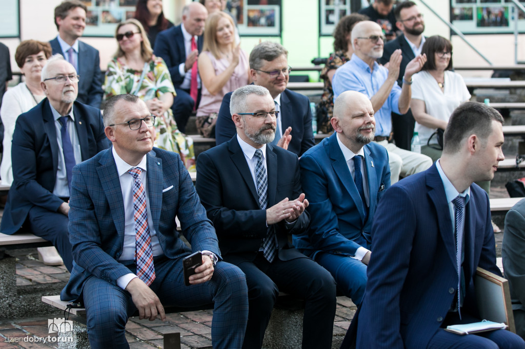 Toruń: nagrody marszałka wręczone