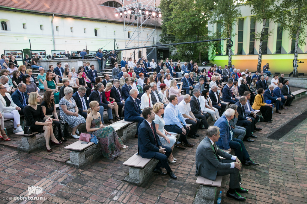 Toruń: nagrody marszałka wręczone