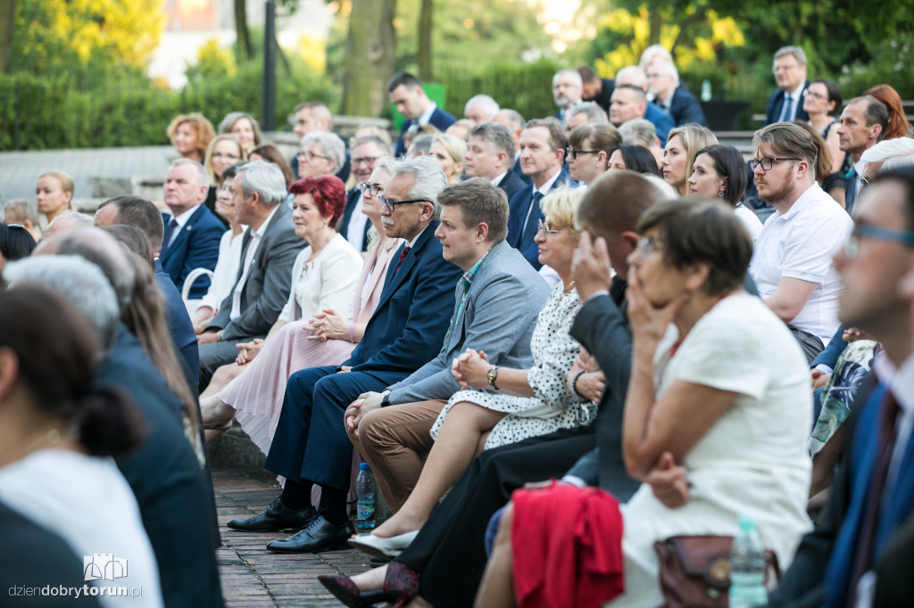 Toruń: nagrody marszałka wręczone
