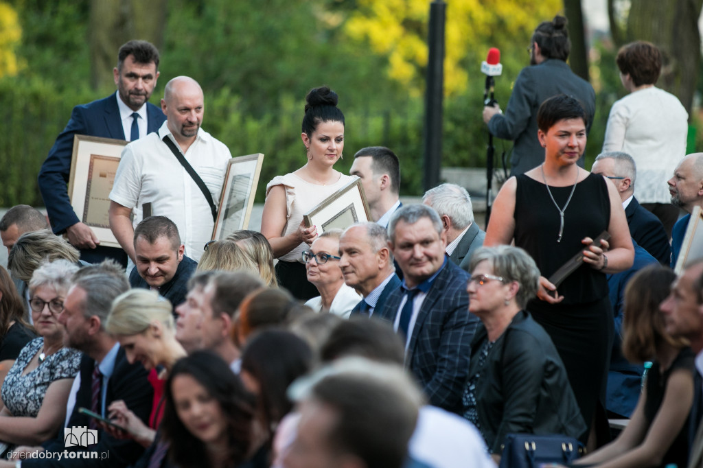 Toruń: nagrody marszałka wręczone