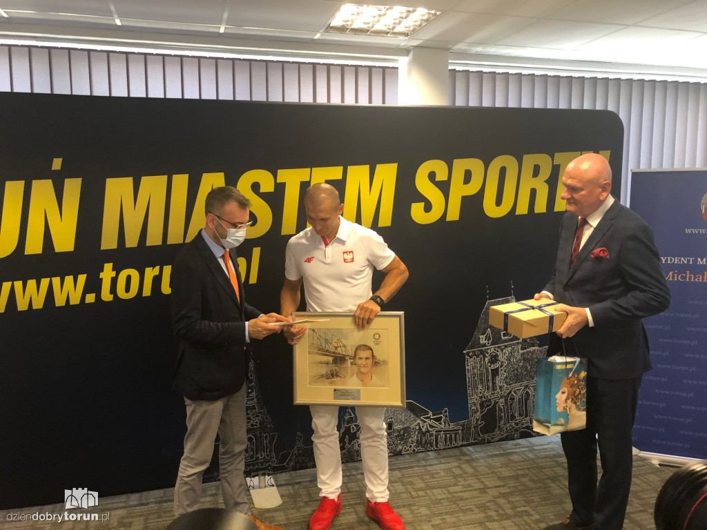 Toruńscy sportowcy lecą do Tokio