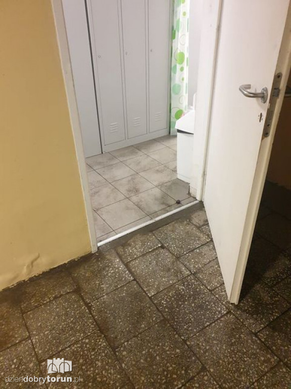 Zalane szatnie w szpitalu miejskim
