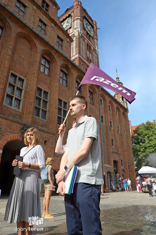 Konferencja prasowa Lewicy Razem w Toruniu