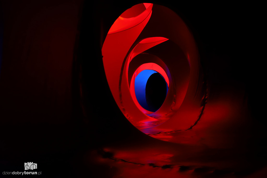 Instalacja ,,Luminarium Albesila'' gotowa do zwiedzania