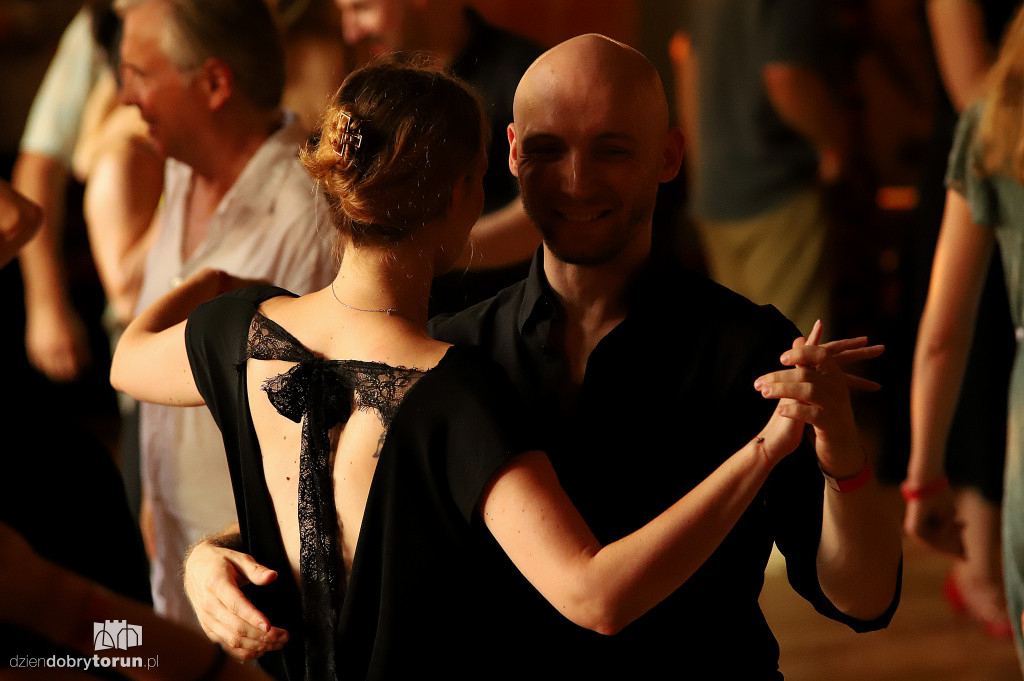 Milonga Piernikowe Lato w Dworze Artusa