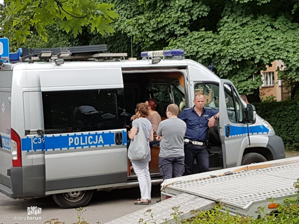 Toruń: osobówka wjechała w motocykl na Rubinkowie