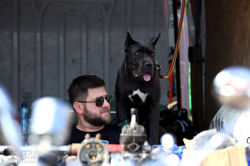 Niedzielny motobazar w Toruniu
