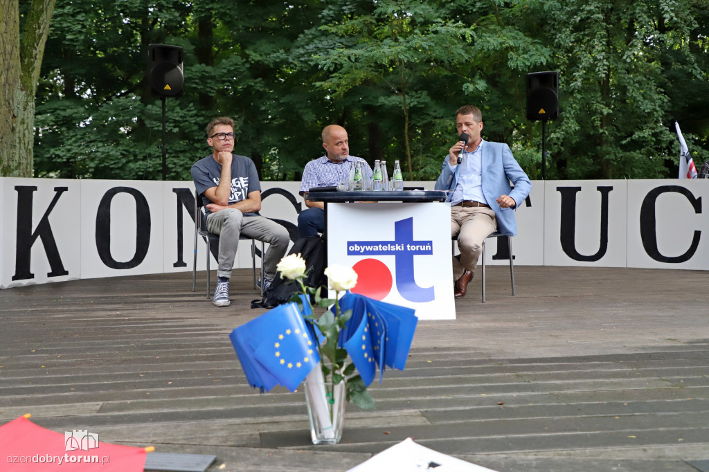 Sędziowie Igor Tuleya i Piotr Gąciarek w Toruniu